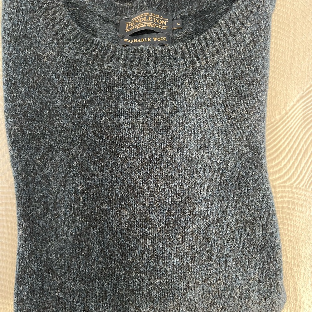 Pendleton Washable Wool Men’s Large Blue Sweater - Picture 3 of 3